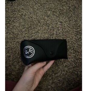 Black Ray-Ban sunglasses case